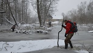 Dalį mar&scaron;ruto teko eiti skilinėjančiu ledu