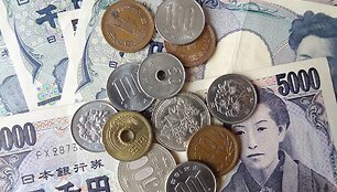 Japonijoje vis dar populiariausia atsiskaityti grynaisiais