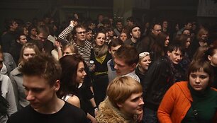 Vakarėlis su Partyzanais