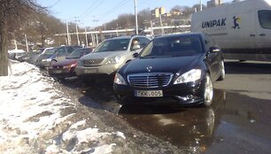 A.Garbaravičiaus automobilis prie Stoties turgaus, neleistinoje vietoje