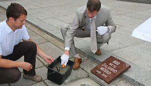 Įkasama kapsulė su žemėmis, atvežtomis i&scaron; Lenkijos