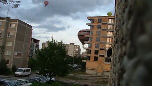 Balionai leidosi viduryje Kauno.