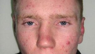 Policijos ie&scaron;komas Dominykas &Scaron;čeglovas, kuris įtariamas nepilnametęs i&scaron;prievartavimu.