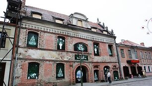 Vietoje užkaltų langų &ndash; &scaron;venti&scaron;ki paveikslėliai
