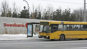 Jeigu nuo kitų metų &bdquo;Vilniaus autobusai&ldquo; nebus pajėgūs kas mėnesį  mokėti po 1 mln. Lt kas mėnesį bankui, &scaron;is pasiims 85 įkeistus įmonės autobusus.