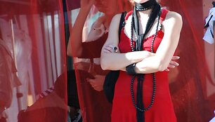 Naktiniame vakarėlyje bus pristatoma dizainerės A.Zinčiukaitės improvizuota kolekcija.