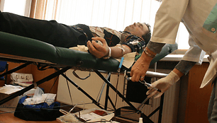 Klaipėdos savivaldybėje kraujo donorais tapo 14 darbuotojų.