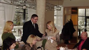 Palangos meras &Scaron;arūnas Vaitkus kurorto vie&scaron;bučių ir restoranų atstovus ragina per &scaron;ventes nedidinti nuomos ir maitinimo kainų, kad kurorte galėtų &scaron;ventes &scaron;vęsti kuo daugiau žmonių.
