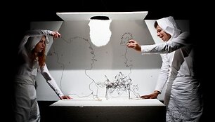 Klaipėdos lėlių teatro premjeroje vaizdas bus kuriamas i&scaron; paprasčiausios vielos.