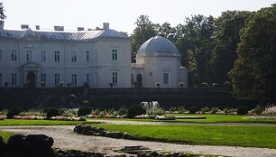 Neseniai rekonstruotas Palangos Gintaro muziejus laukia didesnių turistų srautų. 