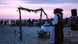 Klaipėdiečiai dainas traukė drauge su folkloro ansambliais i&scaron; visos Žemaitijos.