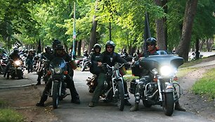 Klaipėdos rajone varžosi retromotociklai.