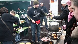 Palanga &scaron;ią žiemą stintų žada nepritrūkti ir tradici&scaron;kai poilsiautojus vilios rūkytais, marinuotais ir keptais delikatesais.