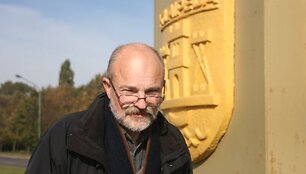 K.Mickevičius prie&scaron; porą de&scaron;imtmečių ryžęsis atkurti Klaipėdos herbą susidūrė su problema &ndash; labai trūko informacijos.  