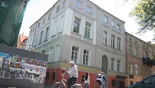 Klaipėdos savivaldybė socialinių būstų turi netgi miesto centre, reprezentacinėje Žvejų gatvėje. 