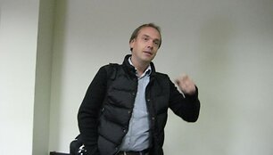 Ernestas Butrimas penktadienį turėjo ai&scaron;kintis dėl vairavimo i&scaron;gėrus Klaipėdos miesto apylinkės teisme. 