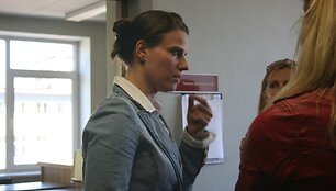 Neringa Jakelaitienė tikino esanti nekalta ir būtinai skųs &scaron;į teismo sprendimą. 