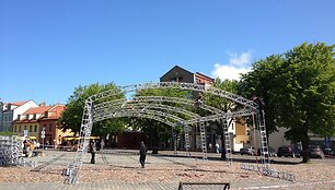 Klaipėdos Teatro aik&scaron;tė jau ruo&scaron;iama Pilies džiazo festivaliui.