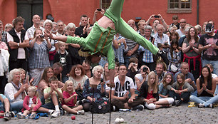 Klaipėdoje per Jūros šventę siautės gatvės cirko festivalis.