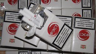 Rietavi&scaron;kis įkliuvo su kontrabandinėmis cigaretėmis