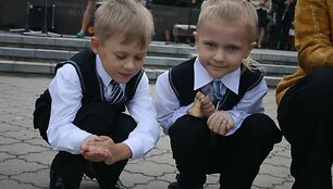 Klaipėdos Lietuvininkų aik&scaron;tėje tradici&scaron;kai pagerbti pirmokėliai.