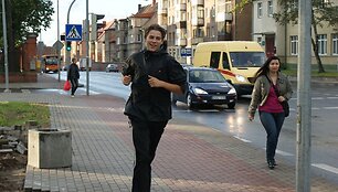 Bėgikas Lukas Jasinskas atbėgo paskutinysis. Autmobilio vairuotoja jo sutartoje vietoje laukė de&scaron;imt minučių. 