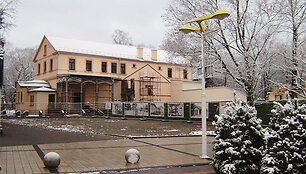 Atstatytas Palangos kurhauzas, netrukus restauratoriai persikels į pastato vidų. 