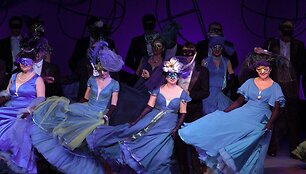Klaipėdos muzikiniame teatre atnaujinta operetė "&Scaron;ik&scaron;nosparnis".