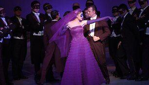 Į Klaipėdos valstybinio muzikinio teatro sceną sugrįžta &bdquo;&Scaron;ik&scaron;nosparnis&ldquo;. 