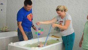 Klaipėdos sveikatos priežiūros centre kūdikių vonių ir baseinų procedūros buvo itin populiarios tarp jaunų šeimų. 