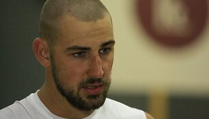 Jonas Valančiūnas nuo ketvirtadienio treniruojasi Klaipėdoje