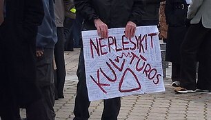 Klaipėdoje į protestą renkasi studentai