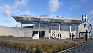 Vandenilio gamykla ir kolonėlė Antverpeno uoste, Belgijoje