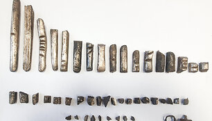 Archeologiniai radiniai Dauguliuose