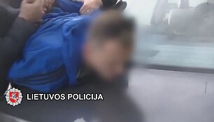 Pas įtariamuosius rasti narkotikai.
