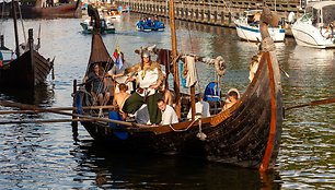 Tradicinių ir istorinių laivų paradas „Dangės flotilė“ pristato  jūrinę Lietuvos kultūrą ir tradicijas. 