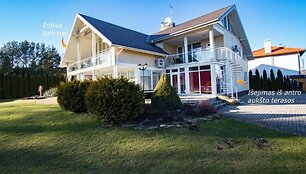 Gyvenamas namas su įrengtais apartamentais Užkanavės gatvėje, už kurį pra&scaron;oma beveik milijonas eurų.