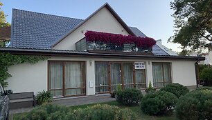 Gyvenamas namas ir apartamentai Kęstučio gatvėje, už kurį pra&scaron;oma 829 tūkstančių  eurų.