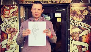 D.Djačkovas ir jo i&scaron;pie&scaron;tos tatuiruotės