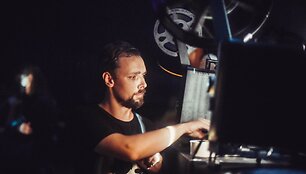Nidoje &ndash; eksperimentinio kino ir meno festivalis Suspaustas laikas 