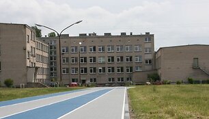 Klaipėdos &bdquo;Žemynos" gimnazijos stadionas. 