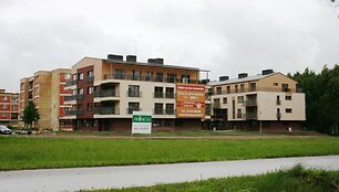 Kai kurių bendrovių savininkai teigė butus parduodantys pigiau nei savikaina.