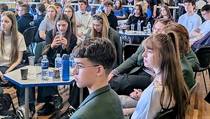 Lietuvos ir Latvijos jaunimas susibūrė į jubiliejinį programos &bdquo;Mokyklos &ndash; Europos Parlamento ambasadorės&ldquo; (MEPA) renginį.