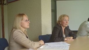 Ligita Girskienė (kairėje) ir Elena Varinauskienė dėl bendrijos problemų savivaldybėje lankėsi jau keletą kartų.
