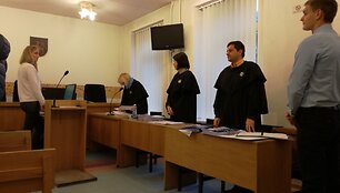 Internetu kvai&scaron;alus užsisakę jaunuoliai atsidūrė teisme.