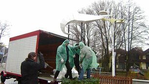 &Scaron;e&scaron;tadienį J. Basanavičiaus gatvėje bus atidaryta septynių origami principu sukurtų &scaron;viesos skulptūrų alėja.   