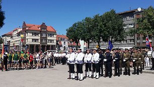 Į Klaipėdą suplūdo tūkstančiai karo pratybų dalyvių.