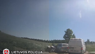 Pareigūnai sulaikė nepaklususį neblaivų vairuotoją.