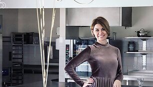 Anksčiau uoste dirbusi Jelena Aleksandravičienė ryžosi kardinaliam posūkiui ir atidarė savo desertų studiją.