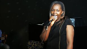 Dainininkė Diane Meyo